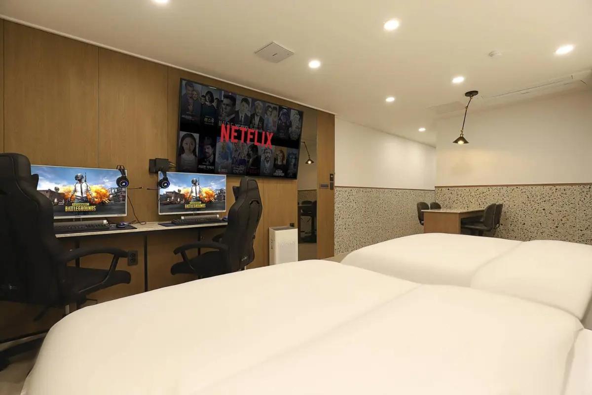 Rosy Hotel Cheongju Bagian luar foto