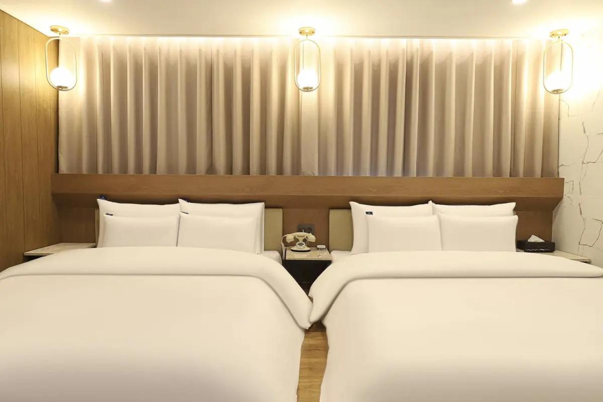 Rosy Hotel Cheongju Bagian luar foto