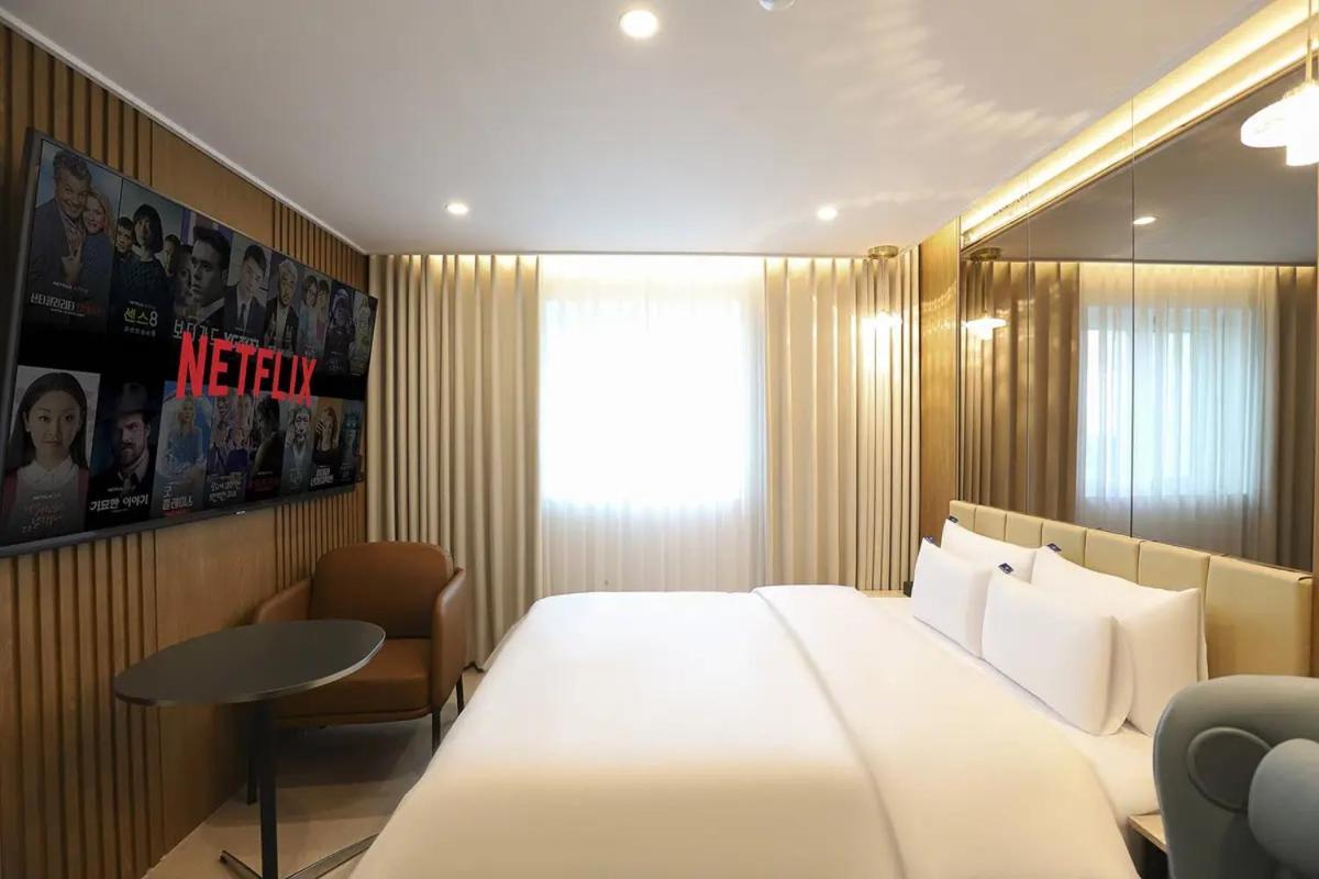 Rosy Hotel Cheongju Bagian luar foto