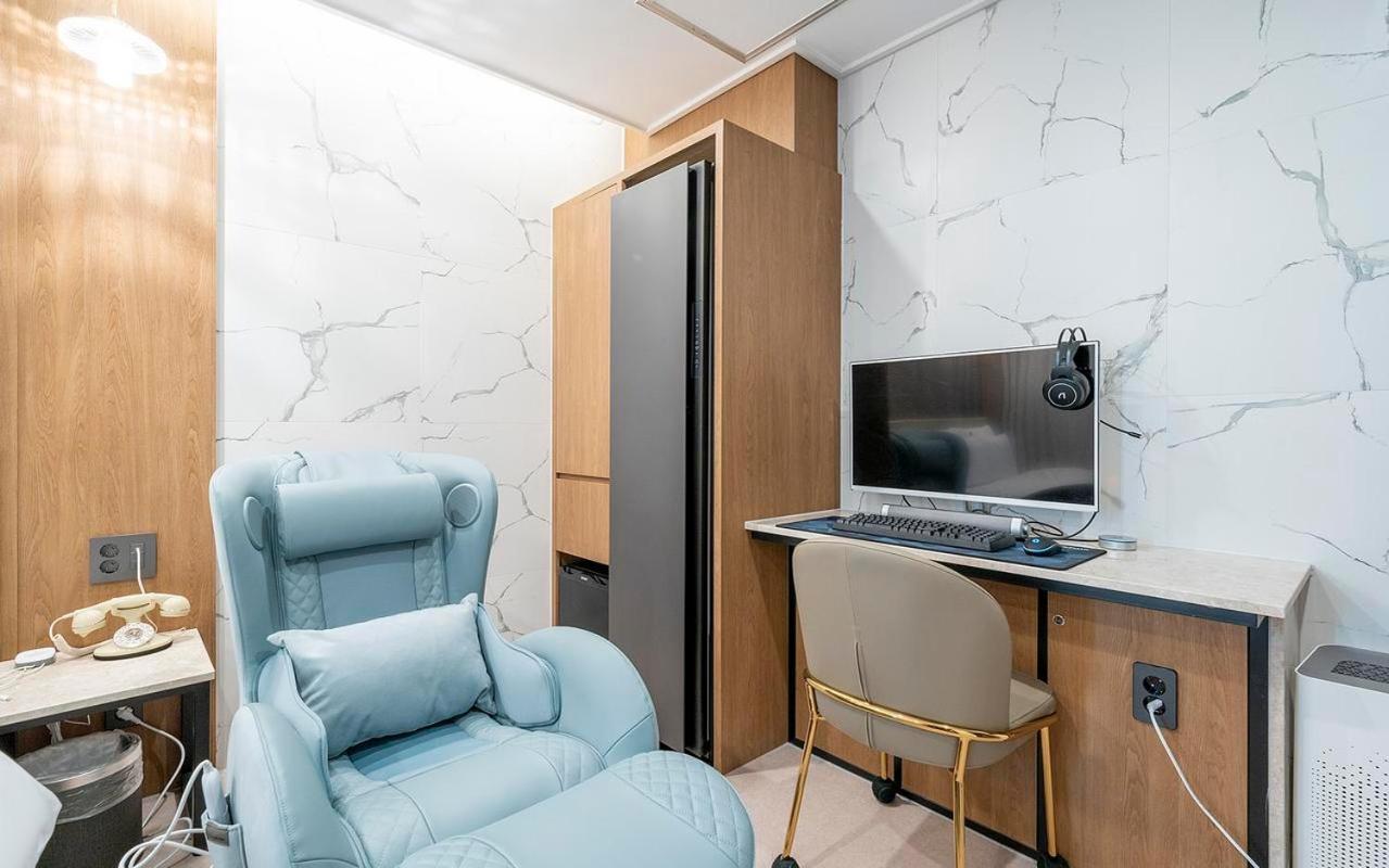Rosy Hotel Cheongju Bagian luar foto