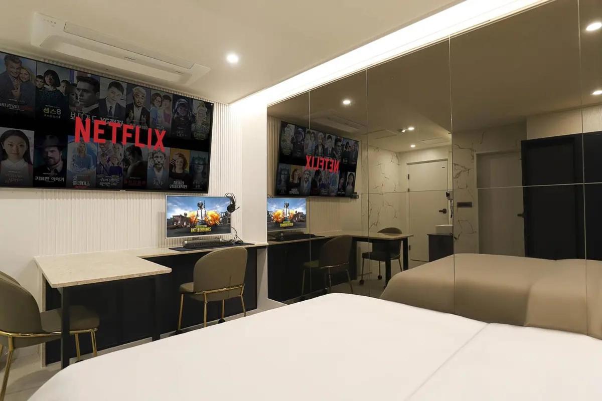 Rosy Hotel Cheongju Bagian luar foto